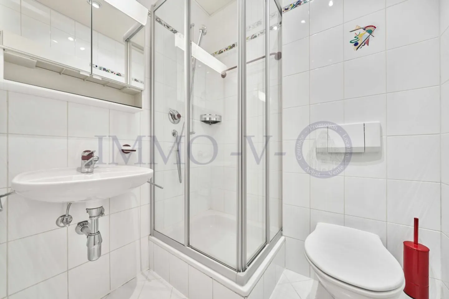 PULLY STRAND - SPAZIOSO E LUMINOSO CON BALCONE-TERRAZZA E VISTA SUL LAGO - Foto 8 di 8