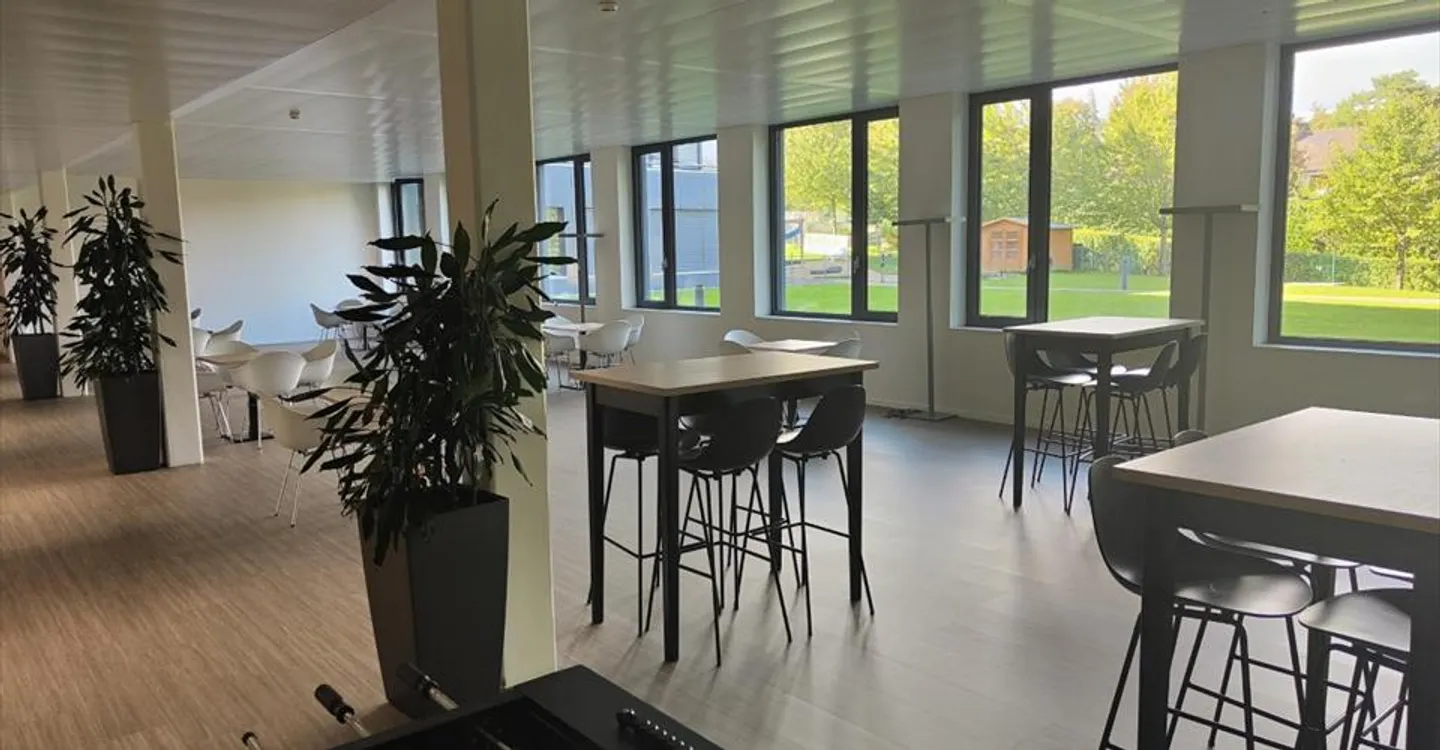 Mischgenutztes Gebäude mieten - Foto 3 von 5