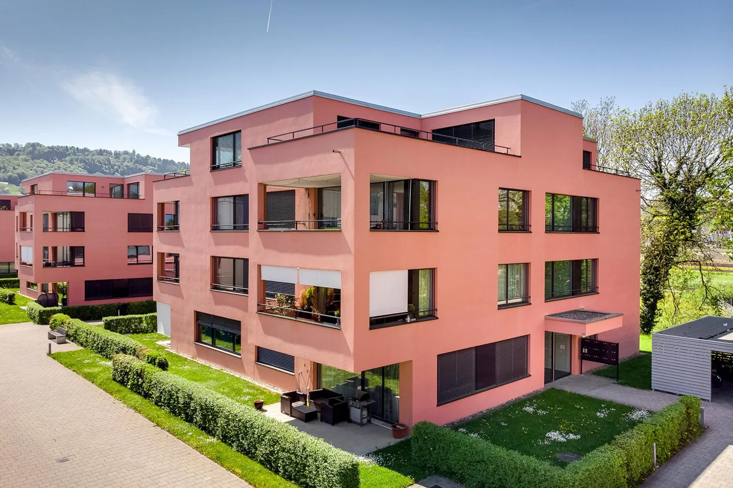 Où l'espace rencontre le style - Votre oasis de 4,5 pièces au rez-de-chaussée à Melli... - Photo 1 sur 13