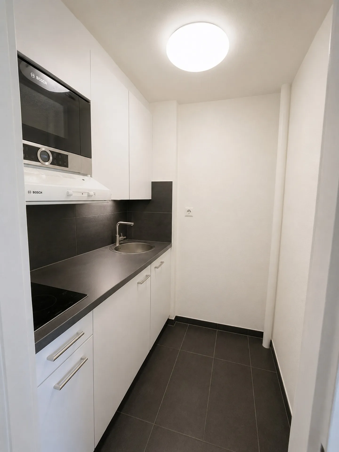 1 Zimmer im Obergeschoss in Renens - Foto 3 von 5