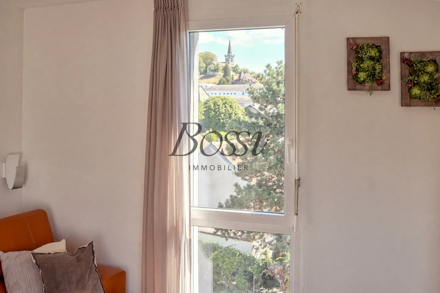 Spacious Duplex Apartment in Bussigny - Photo 2 of 13