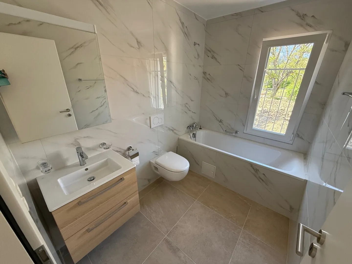 2.5-room and 3.5-room apartments - Route d'Orbe 20B - Mathod - Photo 4 of 9