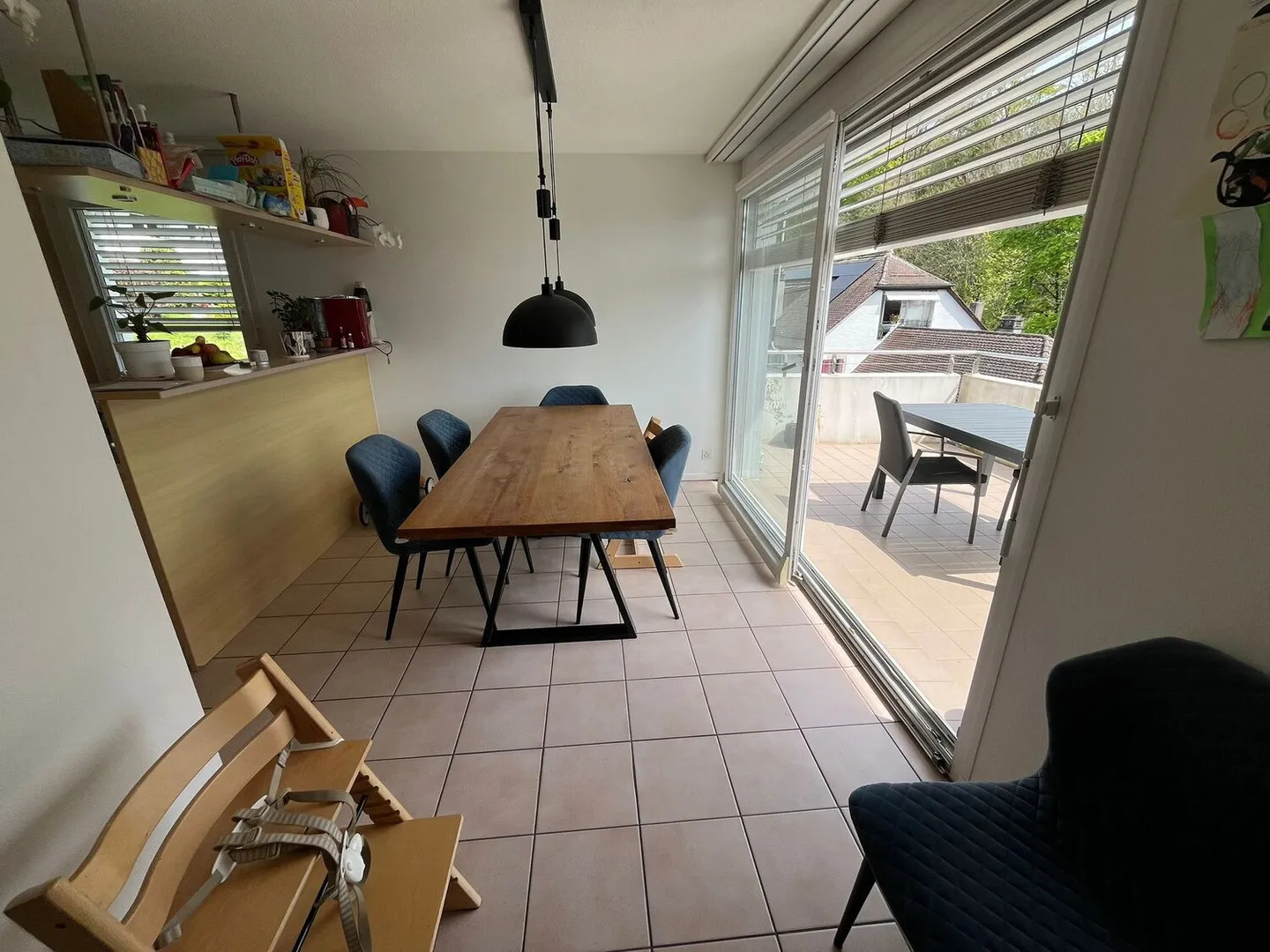 Spacious 4.5 Room Apartment - Photo 4 of 9