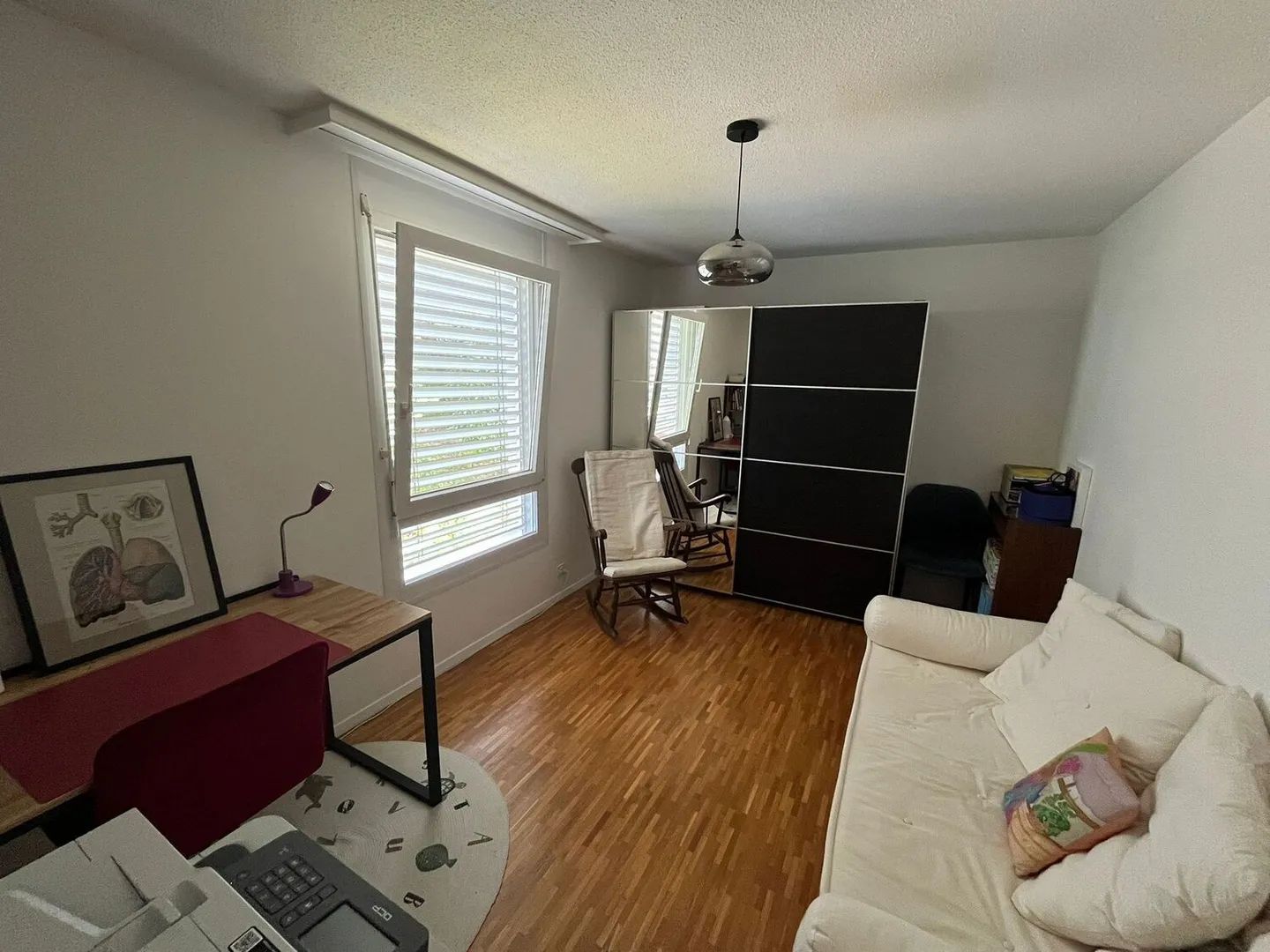 Spacious 4.5 Room Apartment - Photo 7 of 9