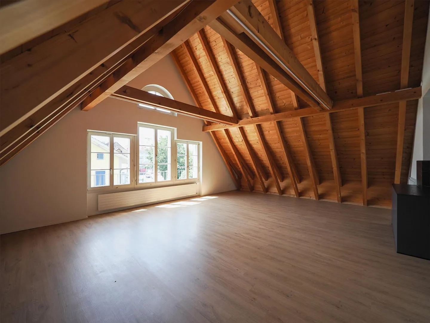 Appartamento duplex 5.5 stanze al 1° e 2° piano nel centro di Langenthal - Foto 1 di 10