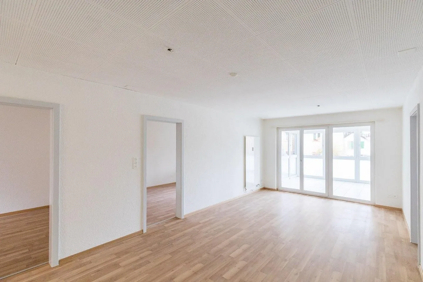 Appartamento spazioso e luminoso con giardino d'inverno - Foto 2 di 9