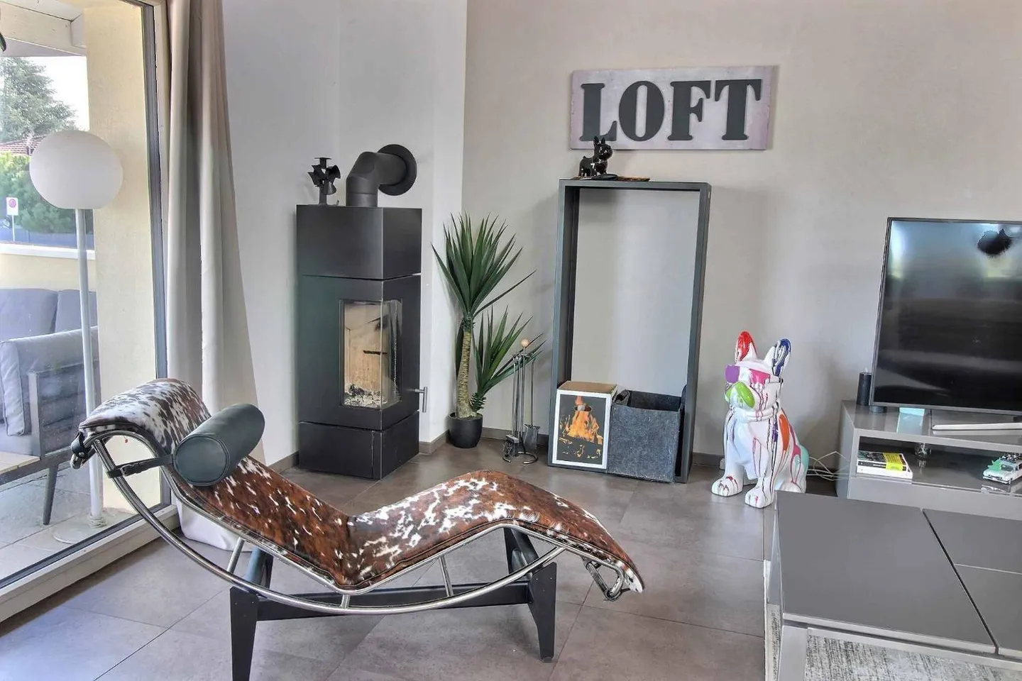 Extraordinary 6.5-Room Apartment (Loft Style) - Noble Materials and Volume - Photo 8 of 11