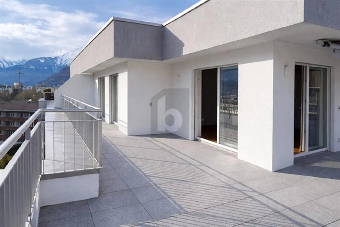 Attique Moderne avec Vue Imprenable - Photo 1 sur 6