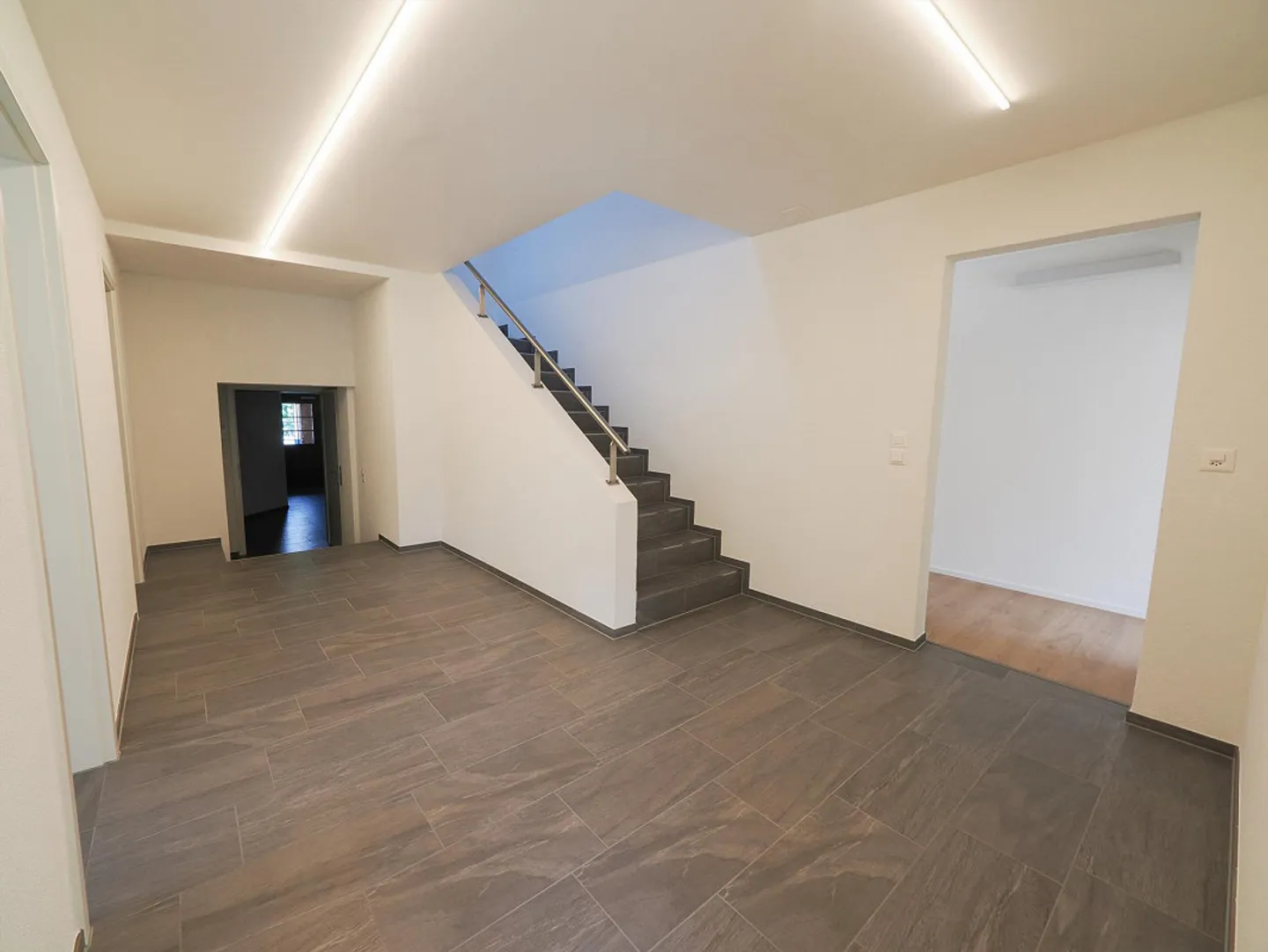 Appartamento duplex 5.5 stanze al 1° e 2° piano nel centro di Langenthal - Foto 8 di 10