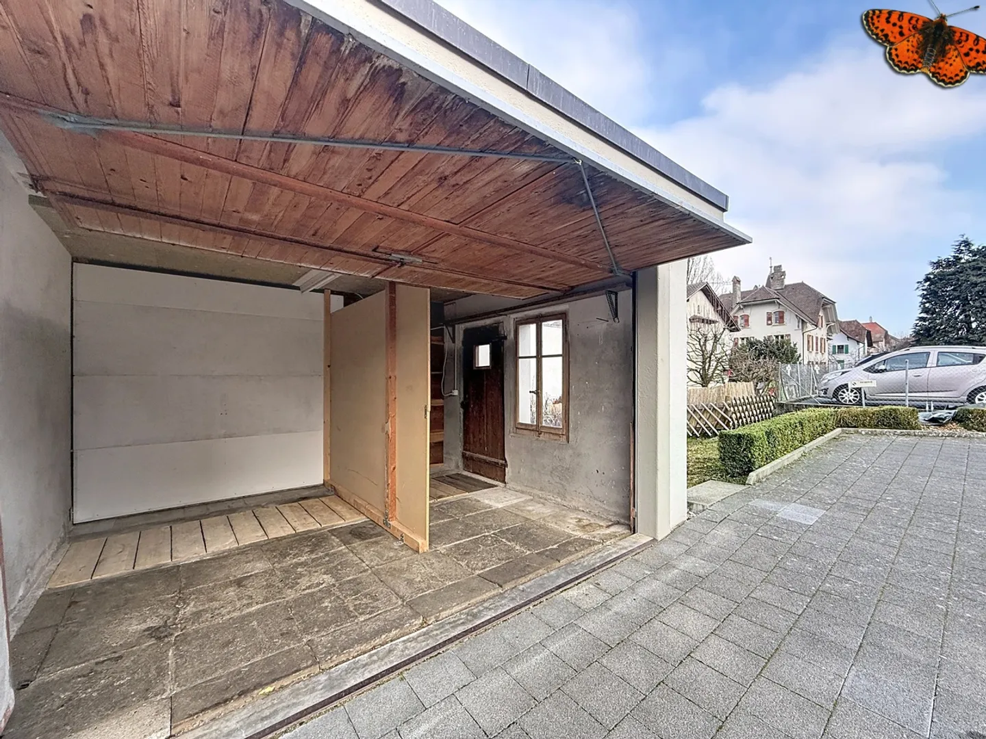 Spacious Storage Unit - Photo 5 of 6