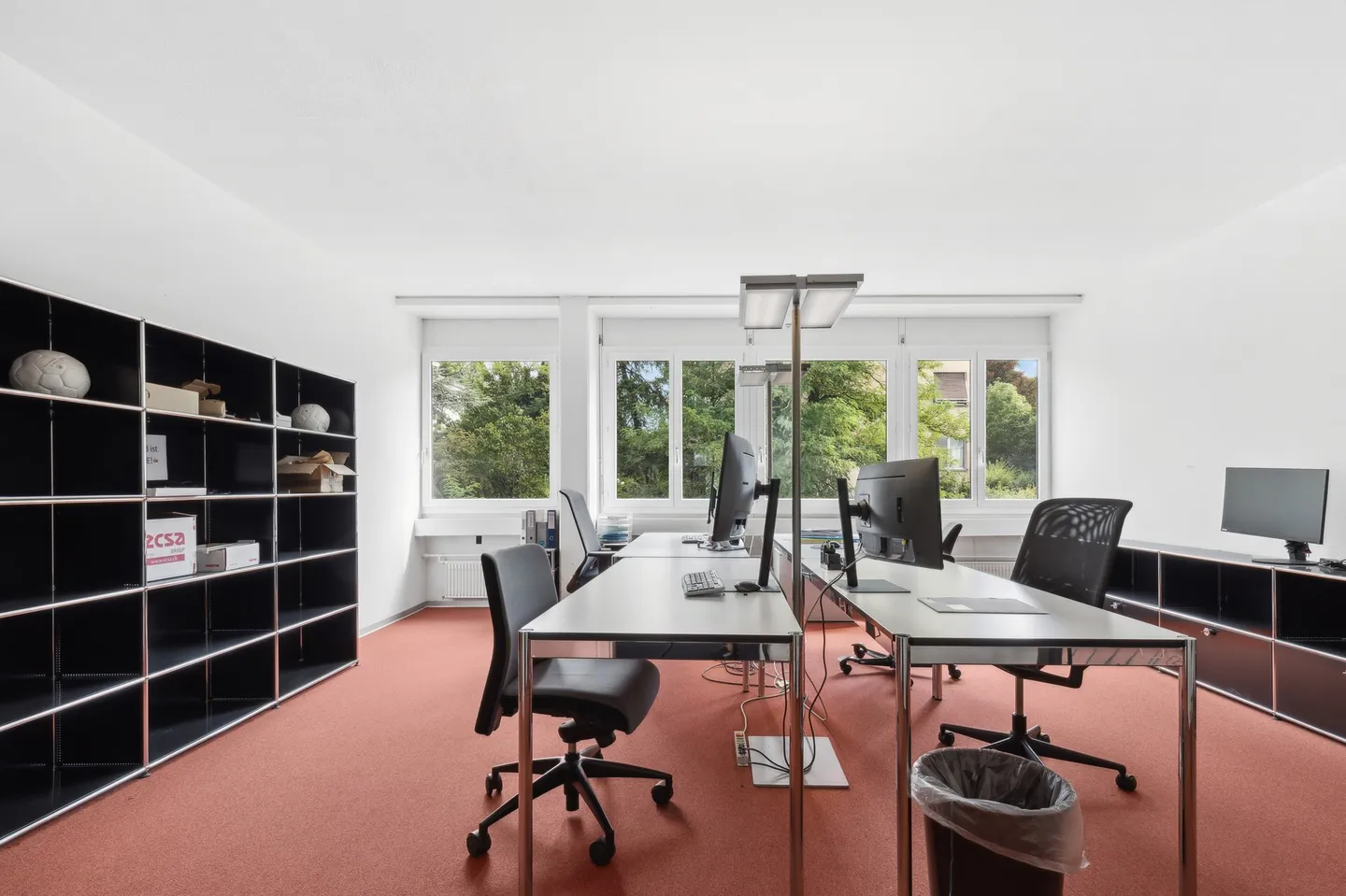 Central Office Space in Bern - Photo 1 of 10
