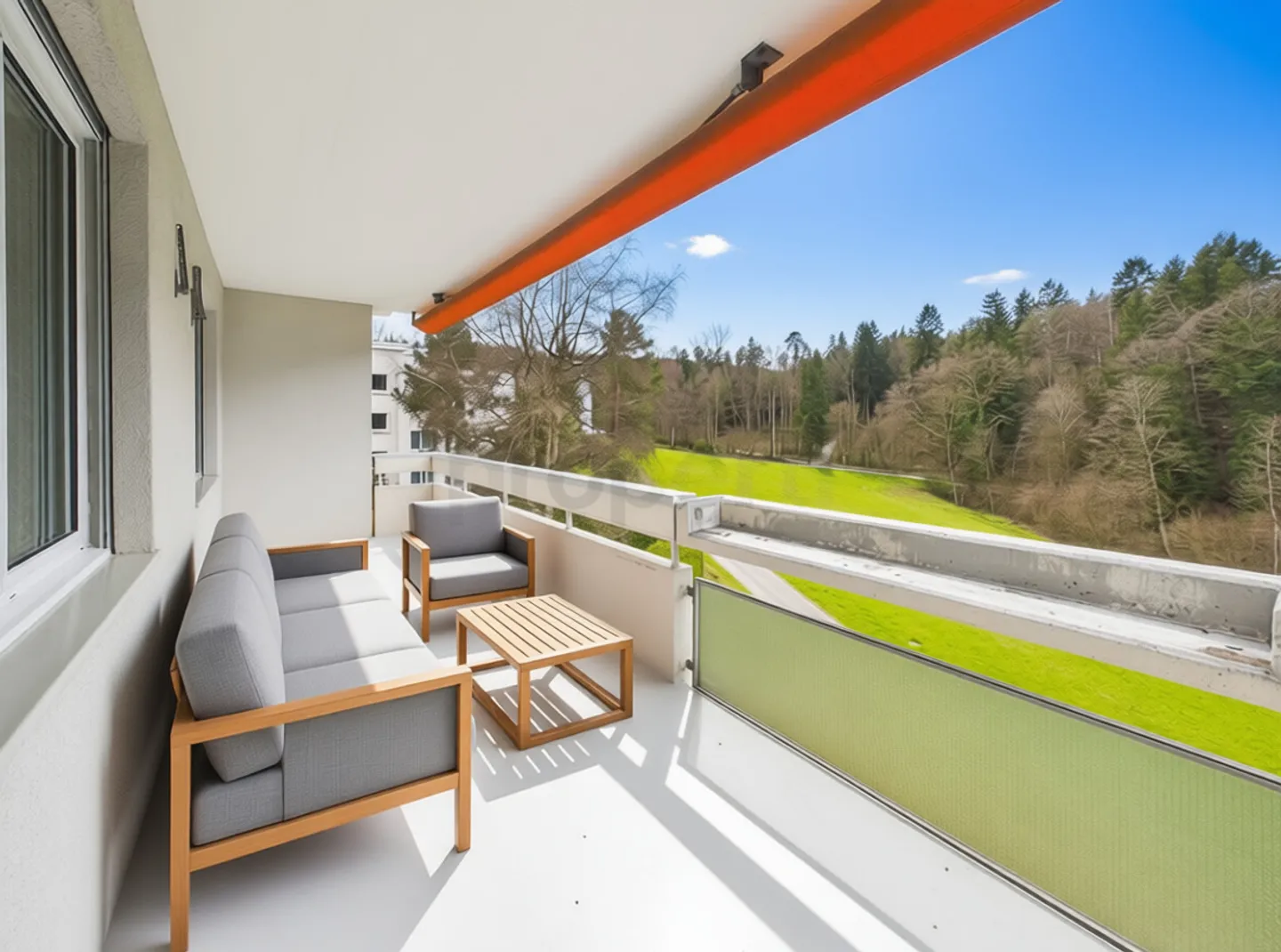 Stilvolle Attikawohnung mit Terrasse - Foto 6 von 13