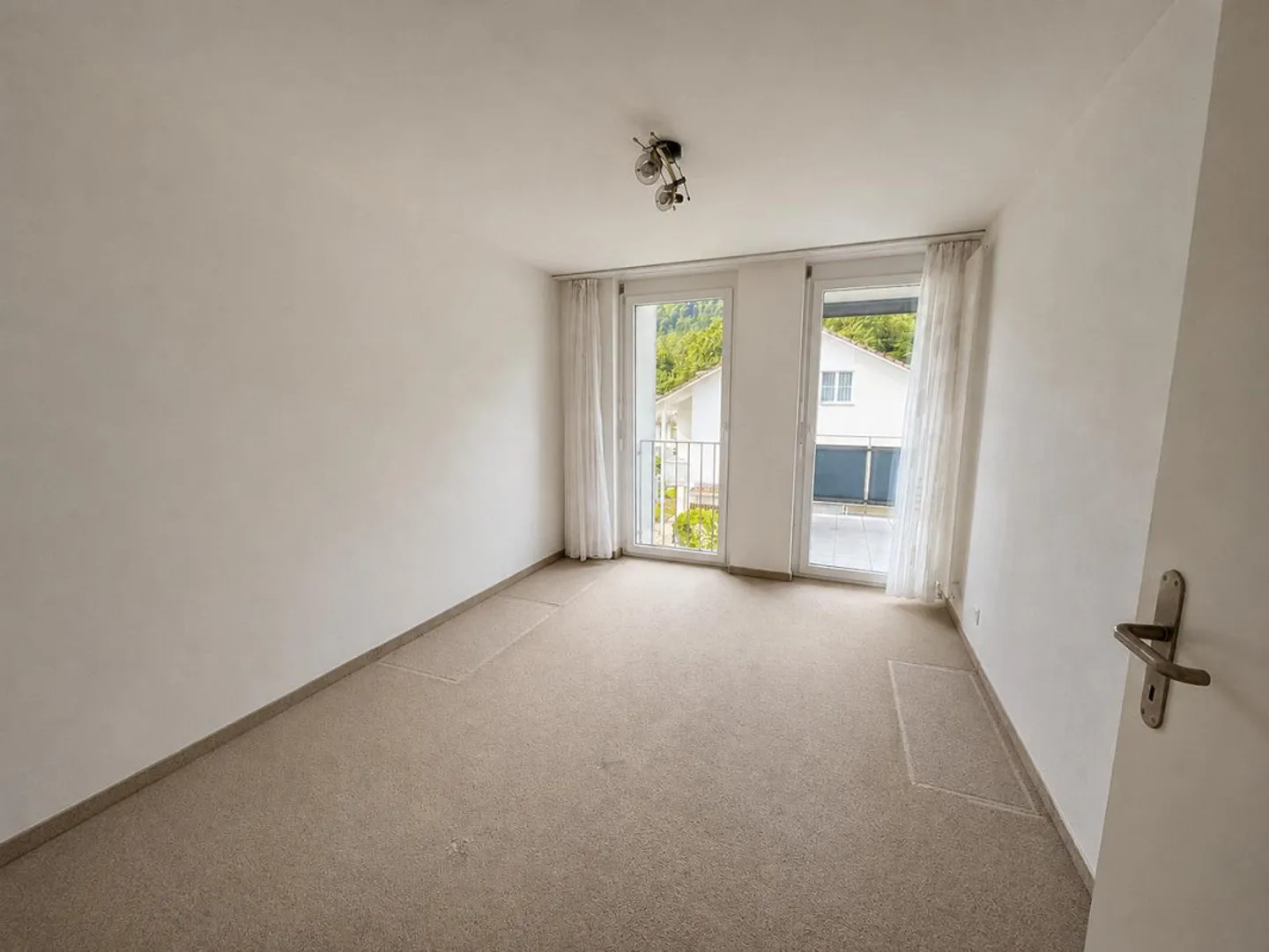 Bright condominium near school and Cholfirst in Feuerthalen ... - Photo 8 of 19