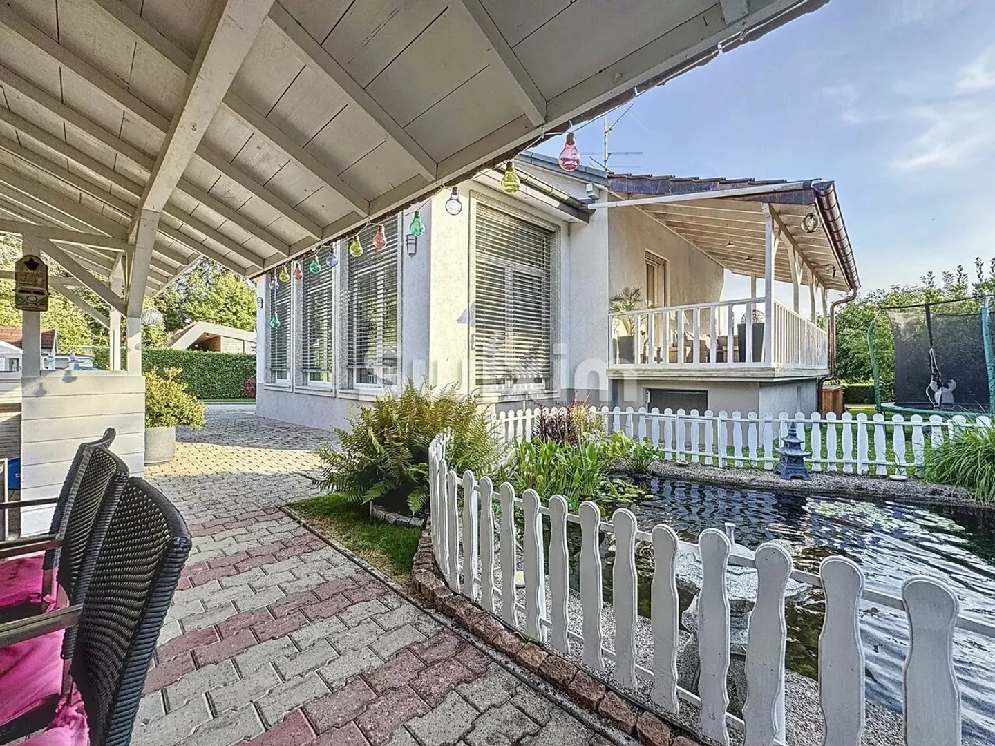 Magnifica villa indipendente di 5 camere - Foto 1 di 10