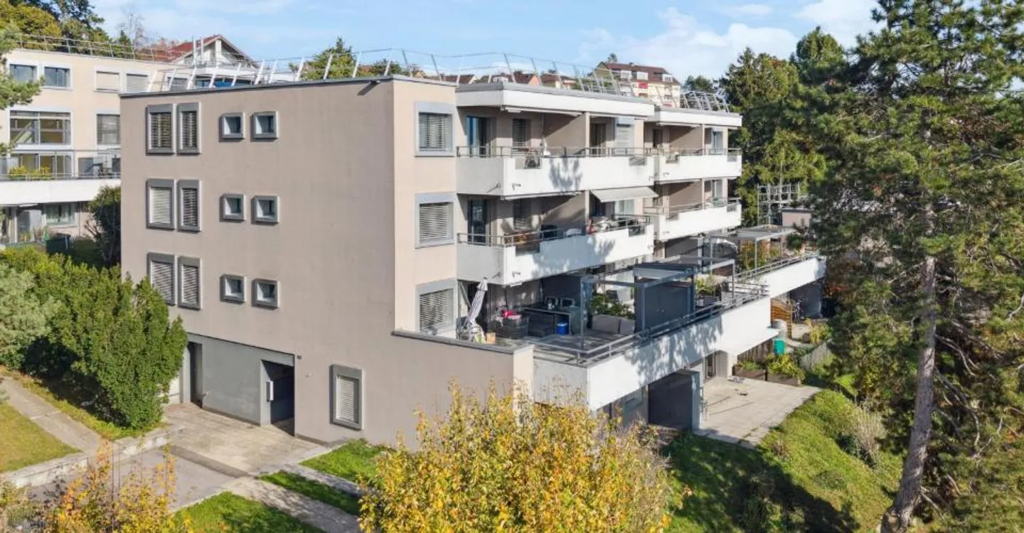 Appartement spacieux rénové - Photo 4 sur 4