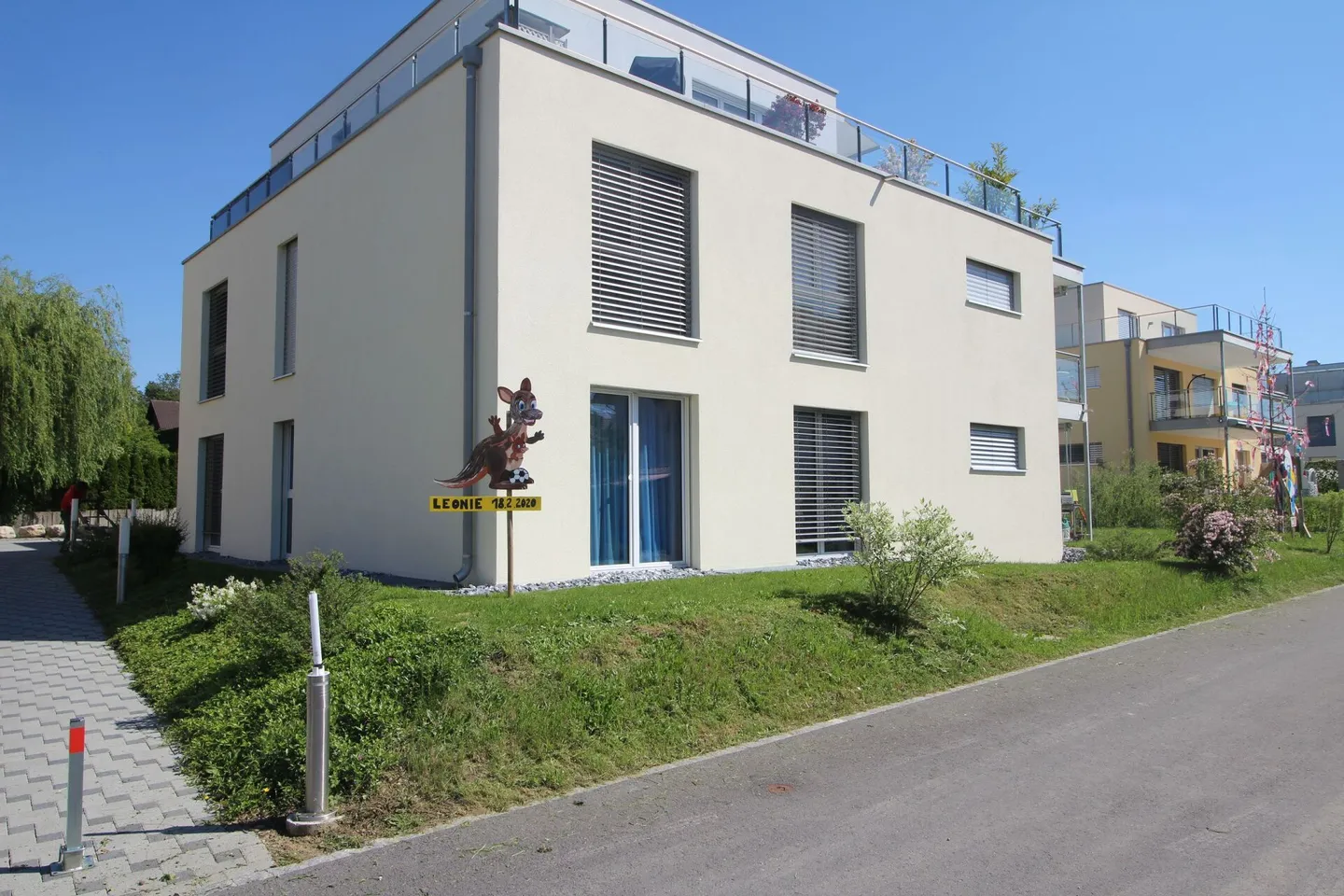 Moderno appartamento di 4,5 stanze nel cuore di Fahrwangen - Foto 1 di 6