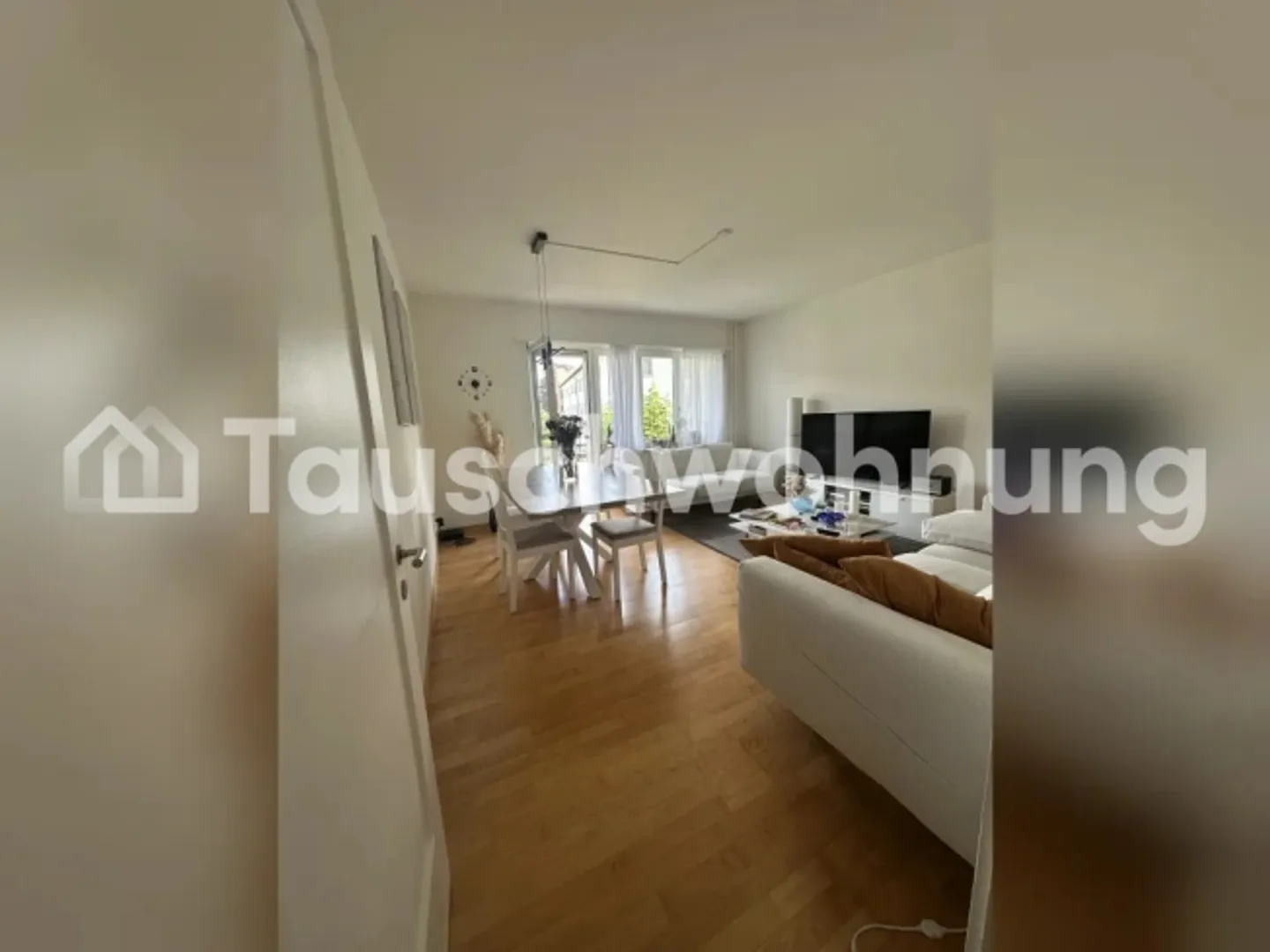 Sunny 3.5-Room Apartment - Photo 1 of 1