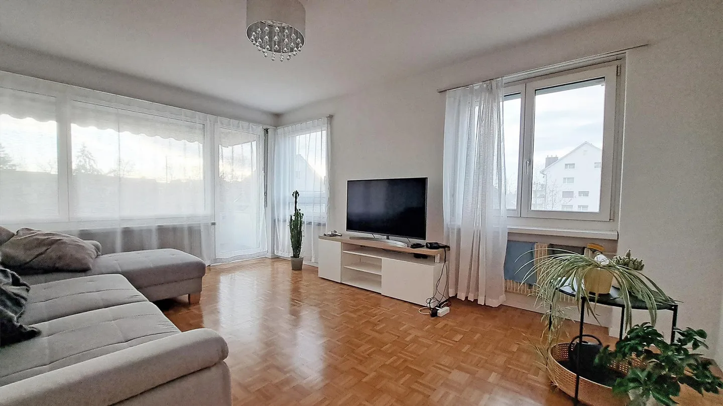 2.5-room apartment in a quiet neighborhood - Photo 5 of 11