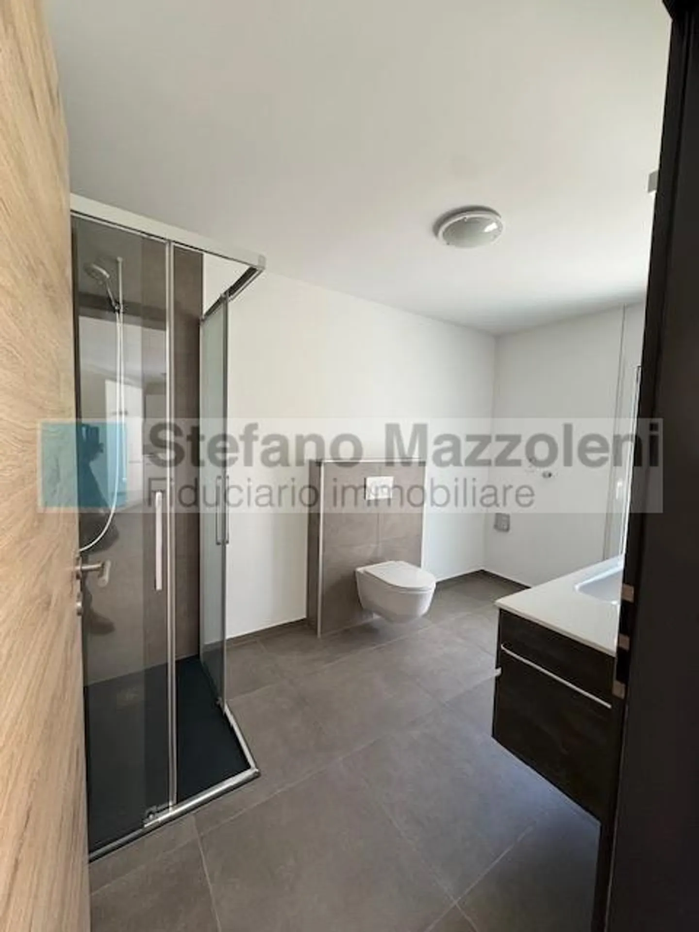 Appartamento moderno con terrazza - Foto 7 di 8