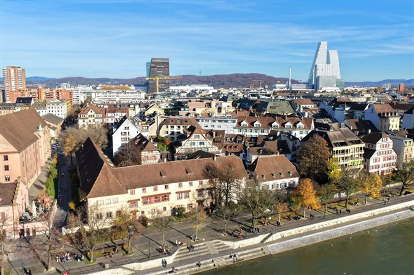 «Maisonette-Wohnung mit Charme an beliebter Lage am Rheinufer» - Foto 2 von 11