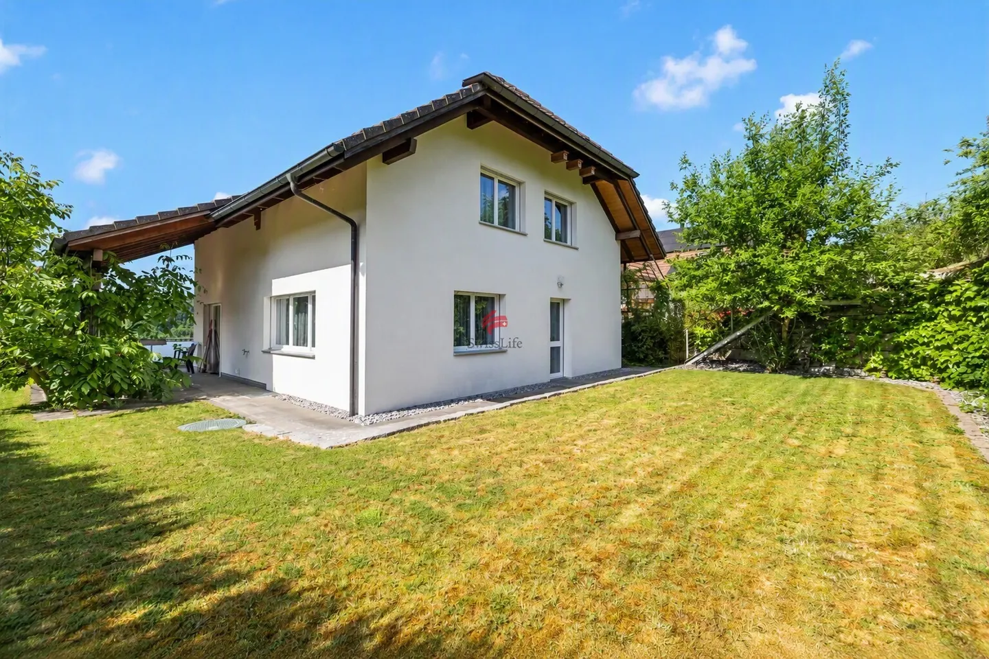 Spacious Family Home with Views - Photo 12 of 16