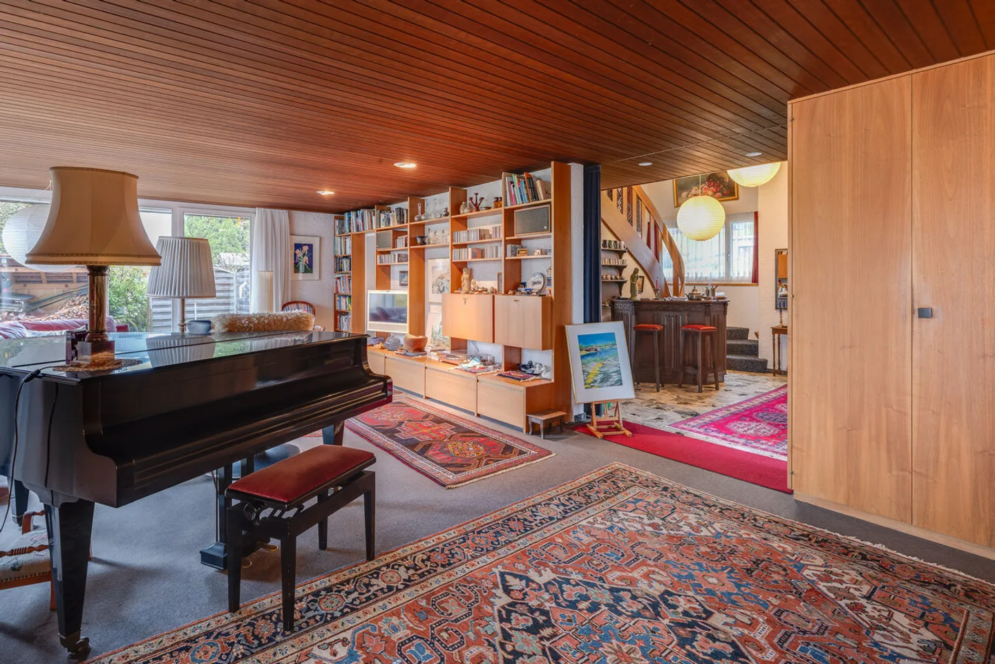 5.5-room single-family house with a separate apartment or building land over 2096m²! - Photo 3 of 19