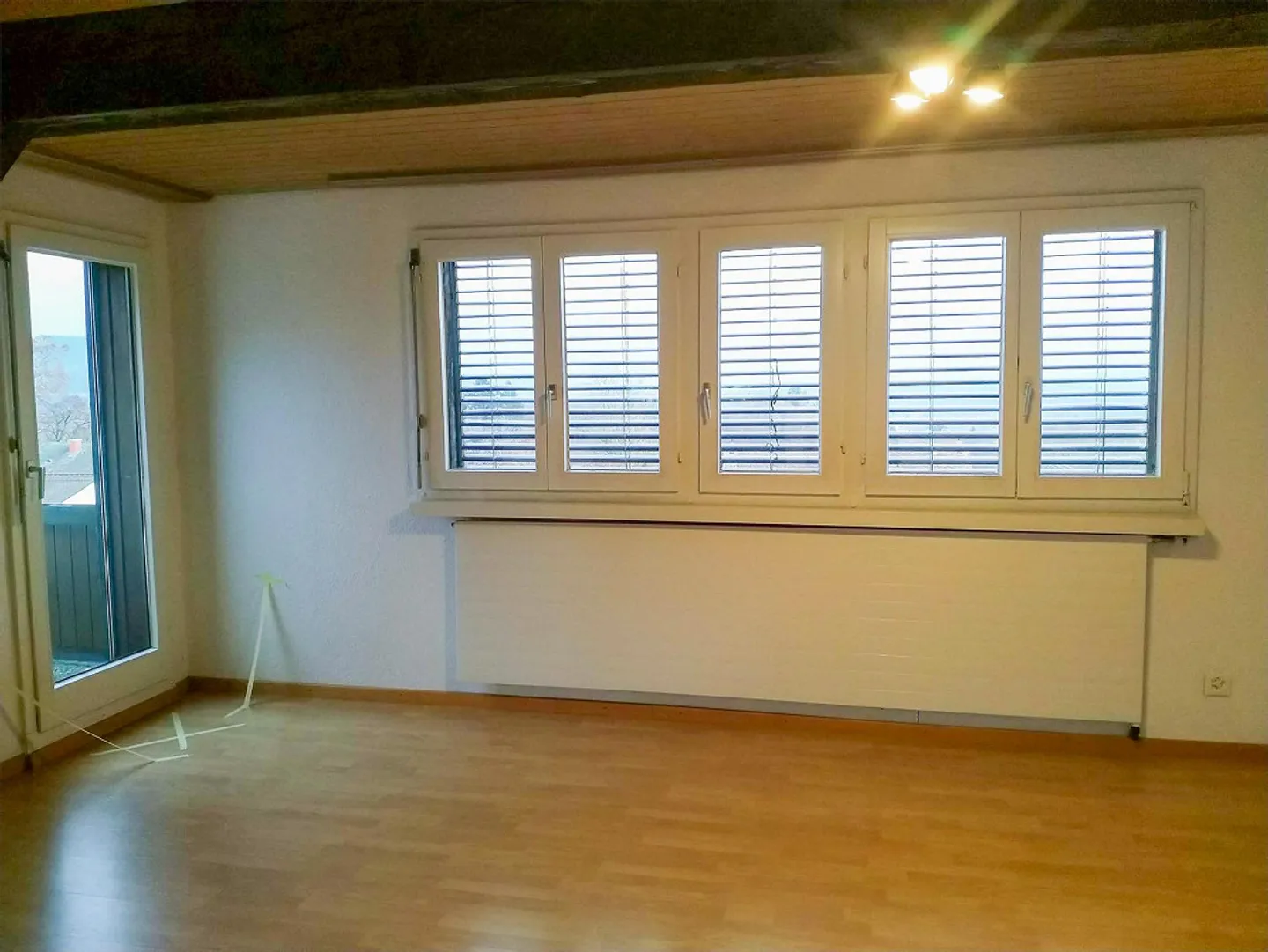 Charming attic apartment with small balcony and good connections - Photo 2 of 7