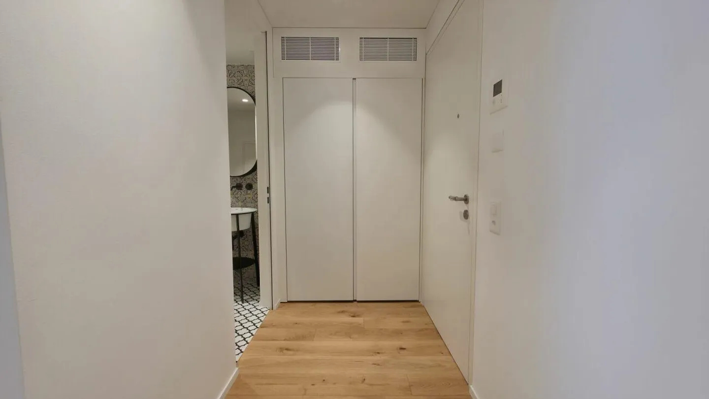 New 2.5 in the city center! - Photo 4 of 11