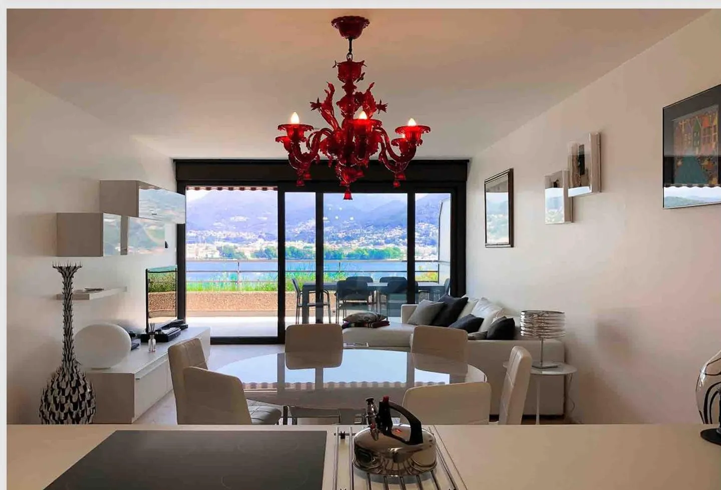 Wunderschöne 3,5-Zimmer-Wohnung mit Seeblick in Paradiso - Foto 1 von 5