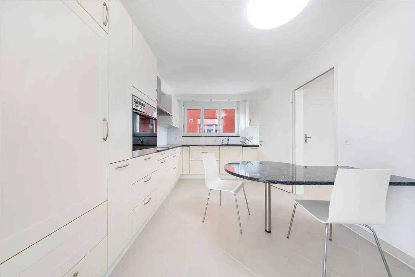 La Conversion  Espace, confort et vue panoramique sur le lac et les Alpes - Photo 6 sur 12