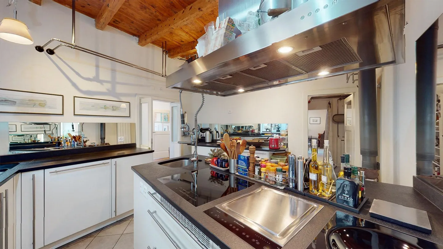 Casa unifamiliare in perfette condizioni. Possibilità di acquistare un terreno edificabile di circa 720 m² - Foto 13 di 30