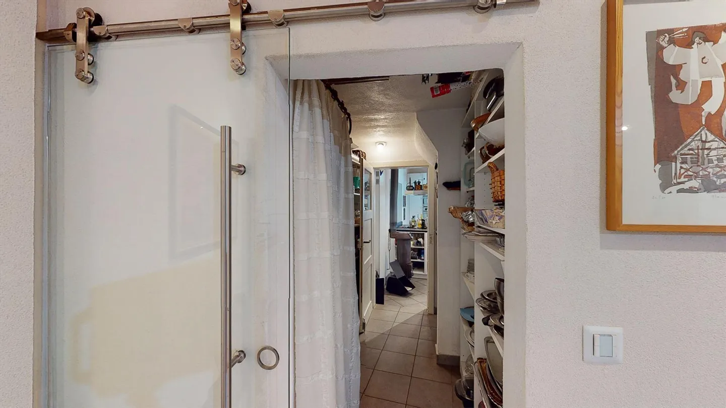 Casa unifamiliare in perfette condizioni. Possibilità di acquistare un terreno edificabile di circa 720 m² - Foto 9 di 30