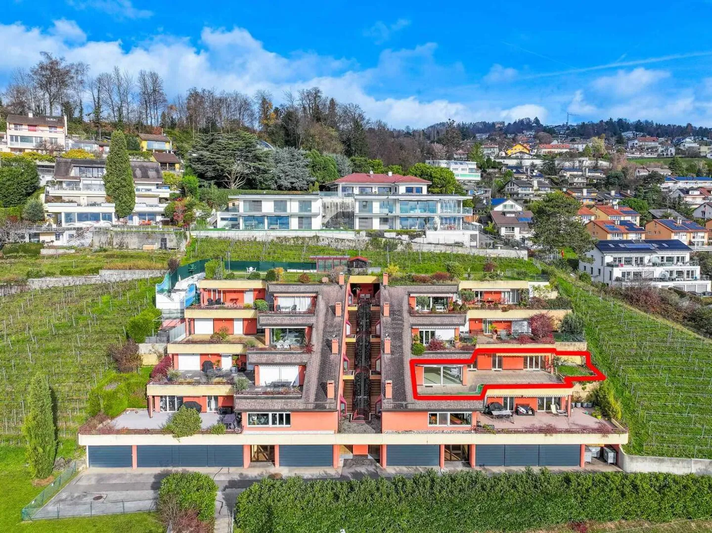 La Conversion  Espace, confort et vue panoramique sur le lac et les Alpes - Photo 10 sur 12