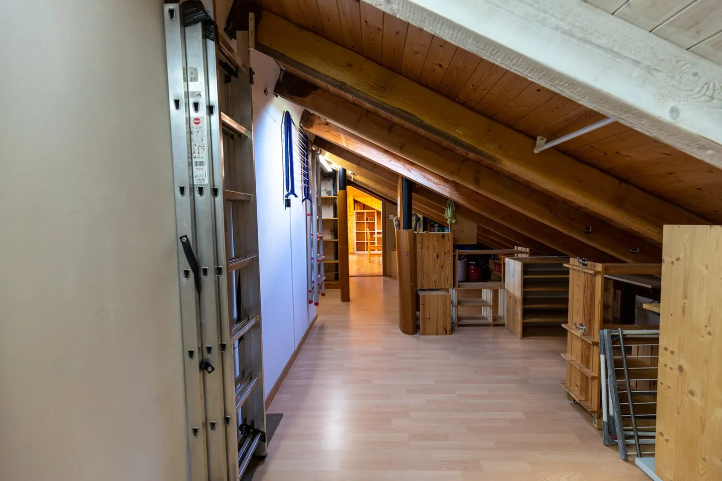 Grosszügige, charmante Dachwohnung in idyllischem Familienquartier - Foto 11 von 14