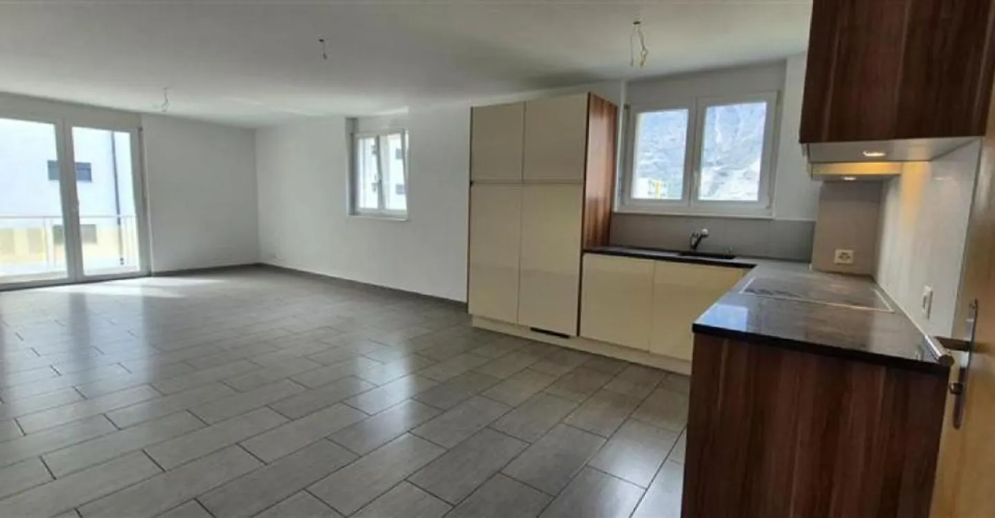 Charming 4.5-room apartment - Photo 2 of 13