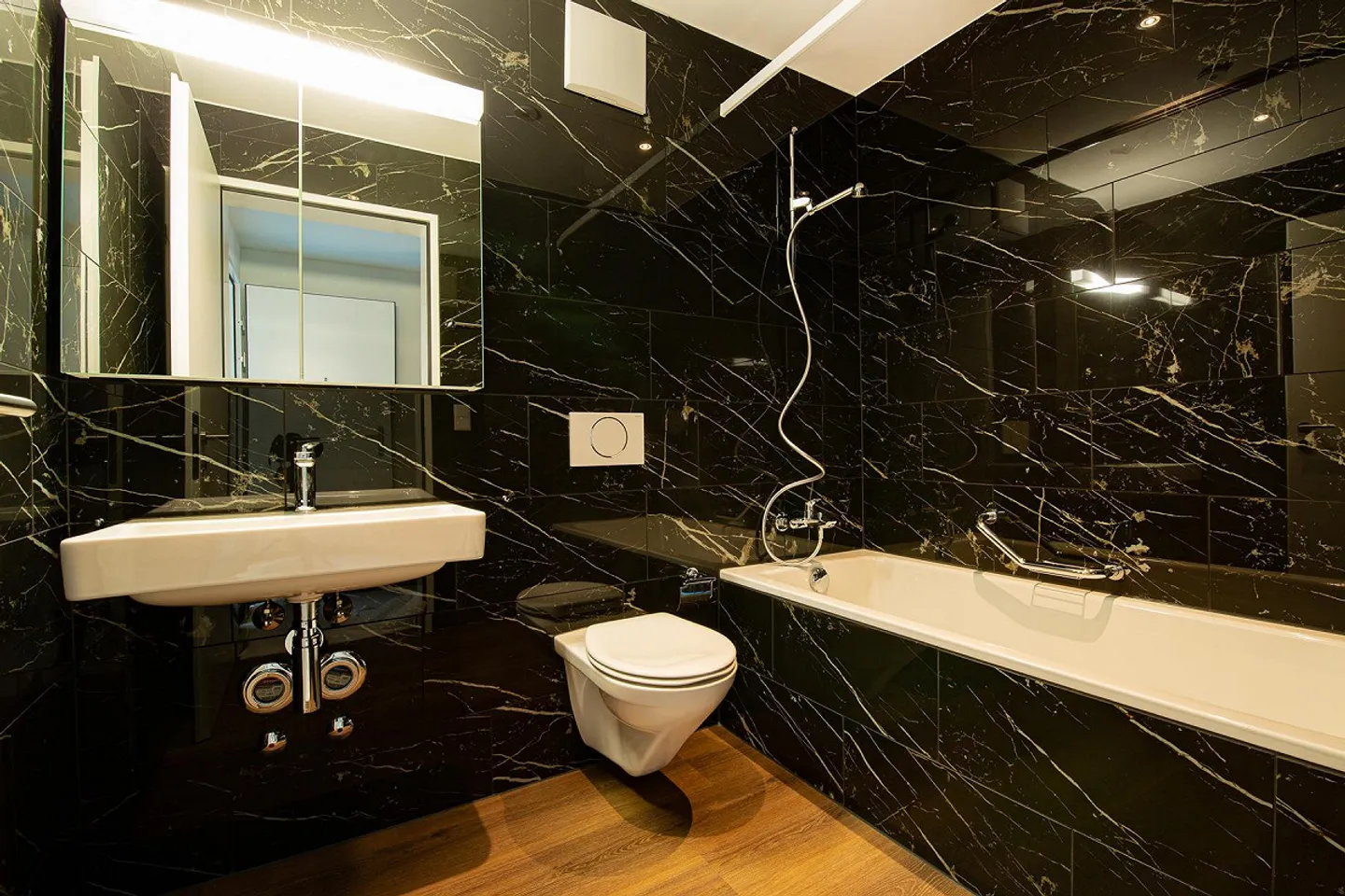 Your new apartment near the Lange Erlen - Photo 4 of 6