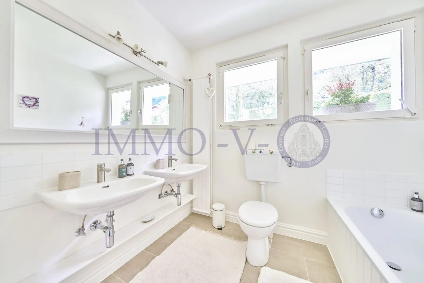 EXCLUSIVE AVEC PISCINE ET VUE PANORAMIQUE - Photo 19 sur 20