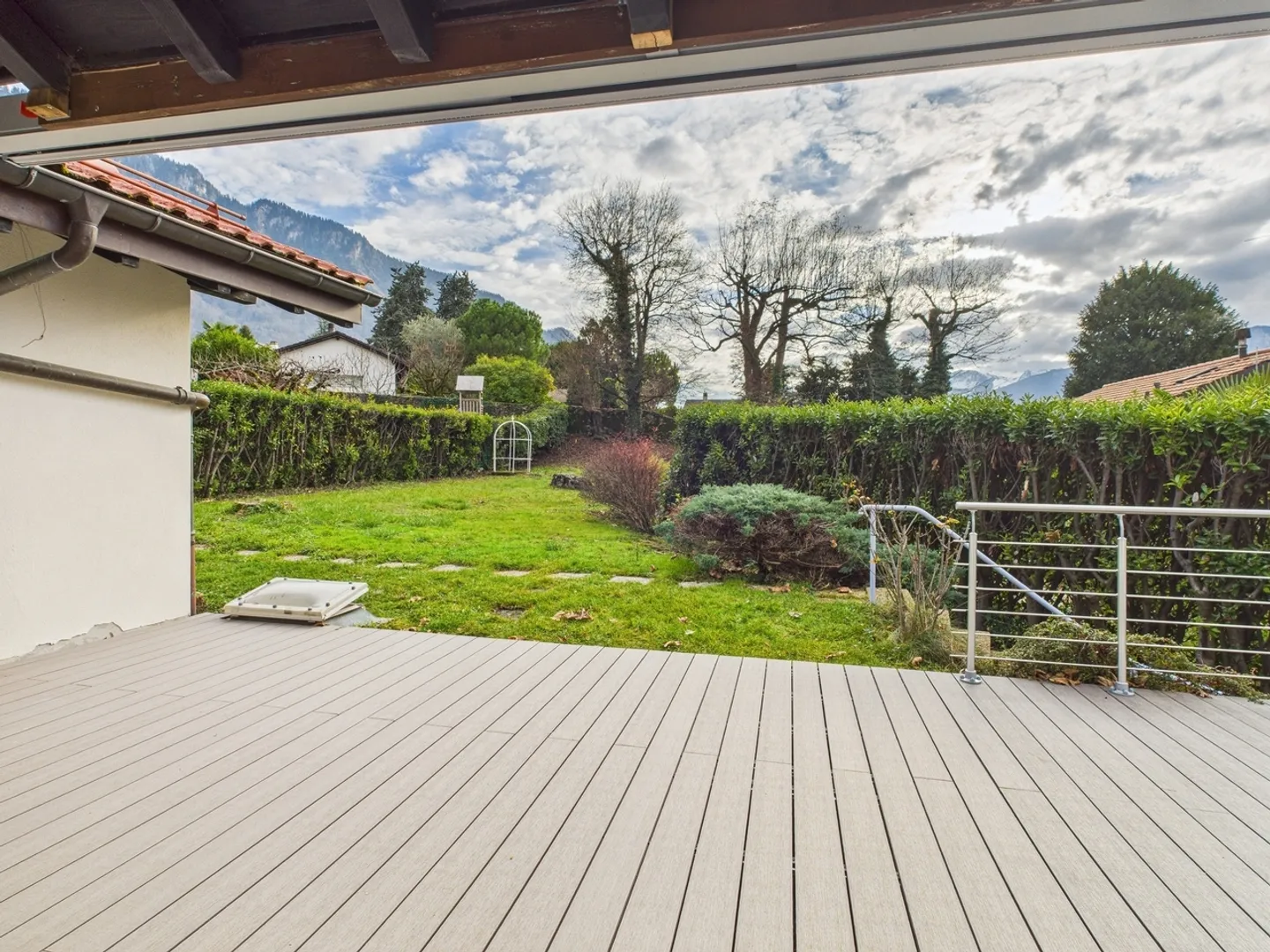 Stupenda casa a schiera con studio indipendente e vista eccezionale sul lago - Foto 12 di 13