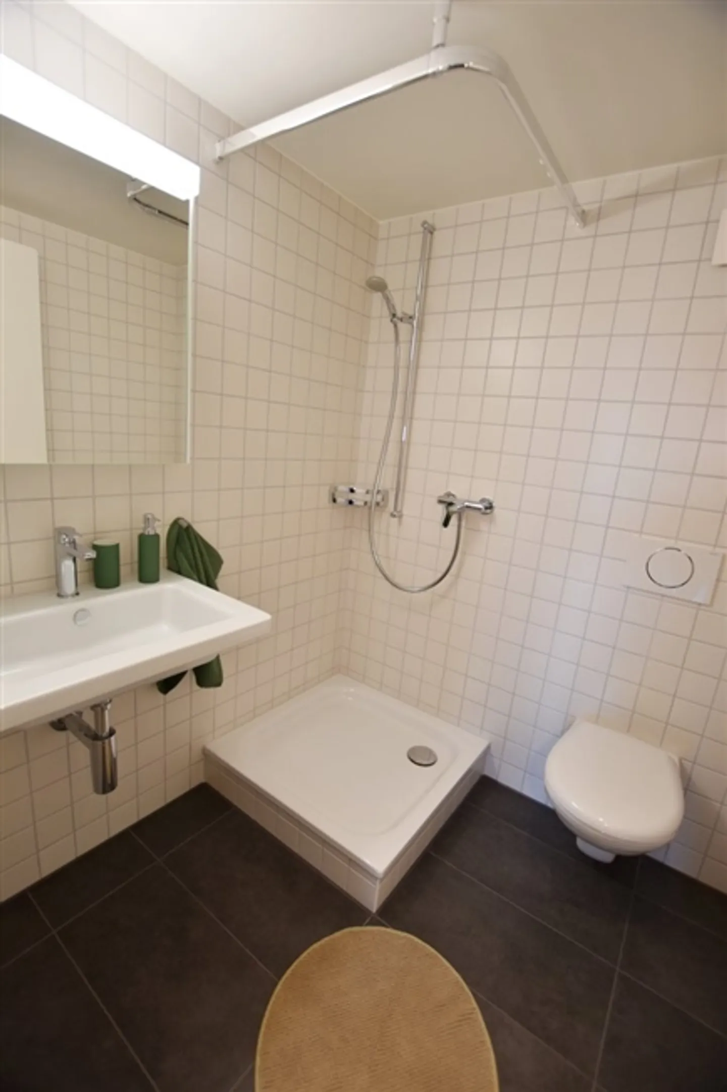 Appartement 4.5 pièces dans le quartier moderne de Nessleren - Photo 10 sur 12