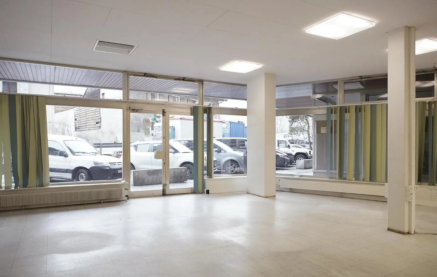 Espace Commercial Spacieux - Photo 3 sur 5