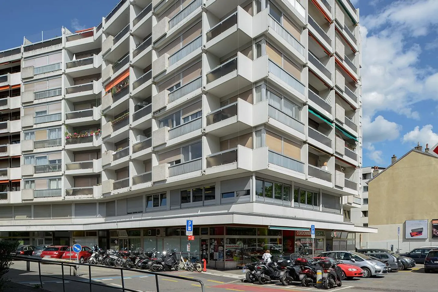 Espace Commercial Spacieux - Photo 4 sur 5