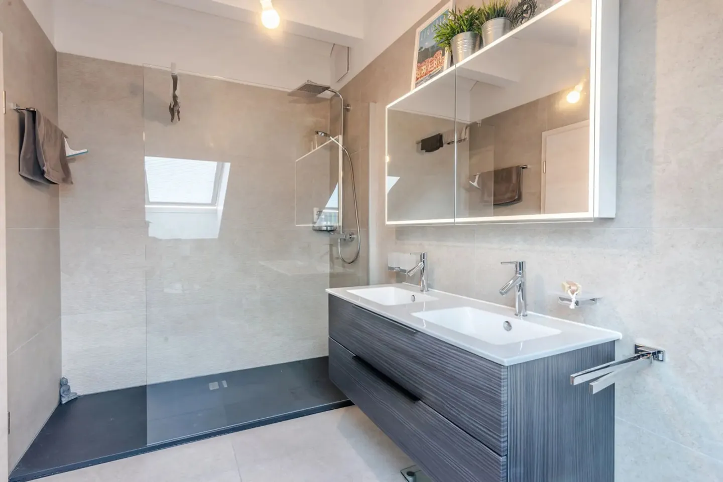 Romanel-sur-Lausanne - Extraordinary Penthouse Duplex Apartment - Photo 5 of 9