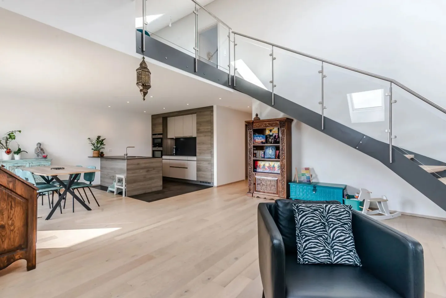 Romanel-sur-Lausanne - Extraordinary Penthouse Duplex Apartment - Photo 1 of 9