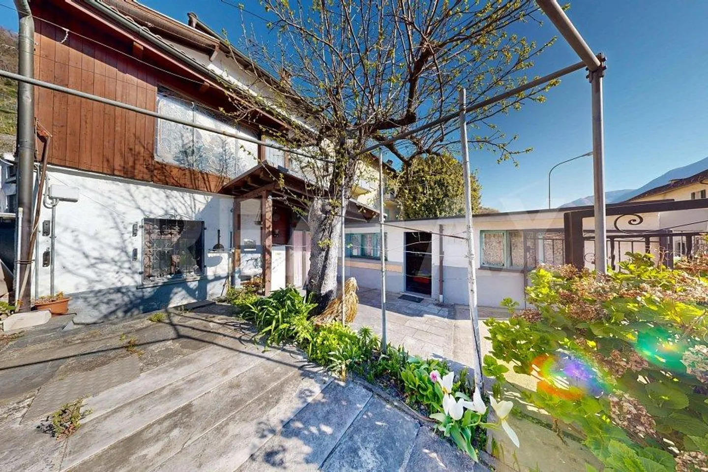 Terraced House in the First Suburbs - Photo 4 of 13
