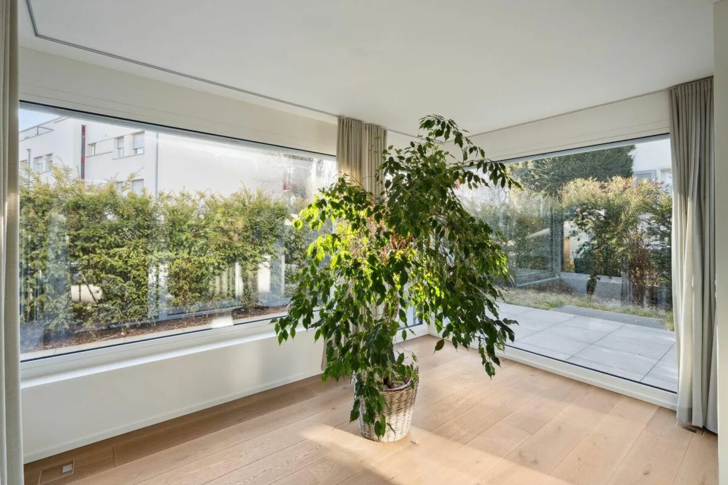 New construction: Exclusive 3.5-room garden apartment with generous garden share and parking space - Photo 7 of 11