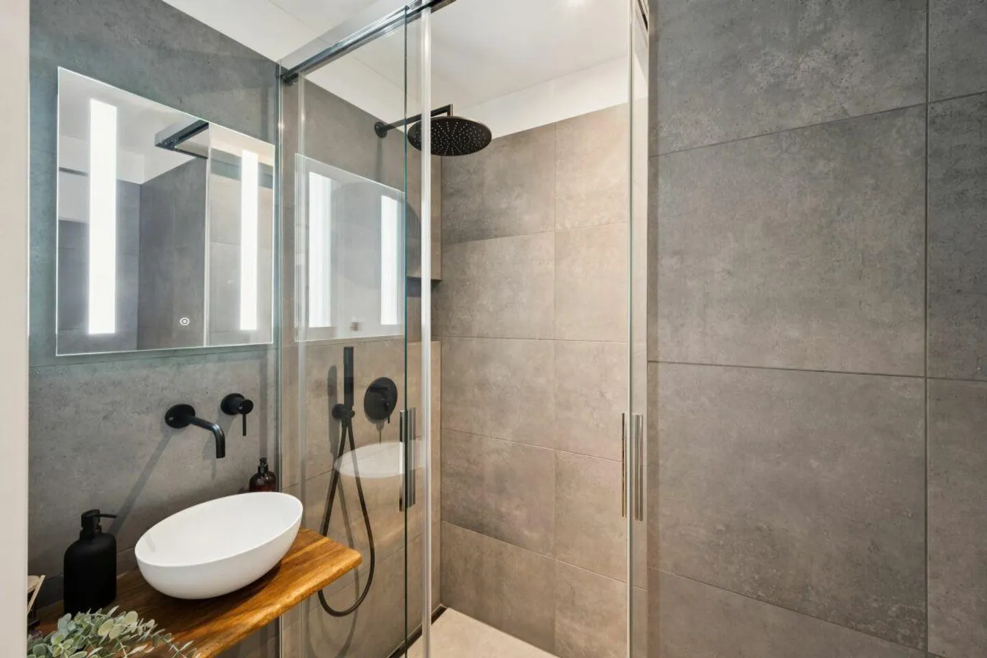 New construction: Exclusive 3.5-room garden apartment with generous garden share and parking space - Photo 9 of 11