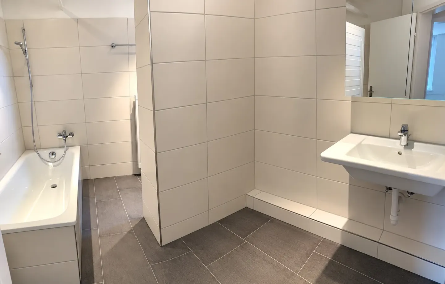 3.5-Zimmerwohnung im Herzen der Stadt Zürich frisch saniert - Photo 6 of 9