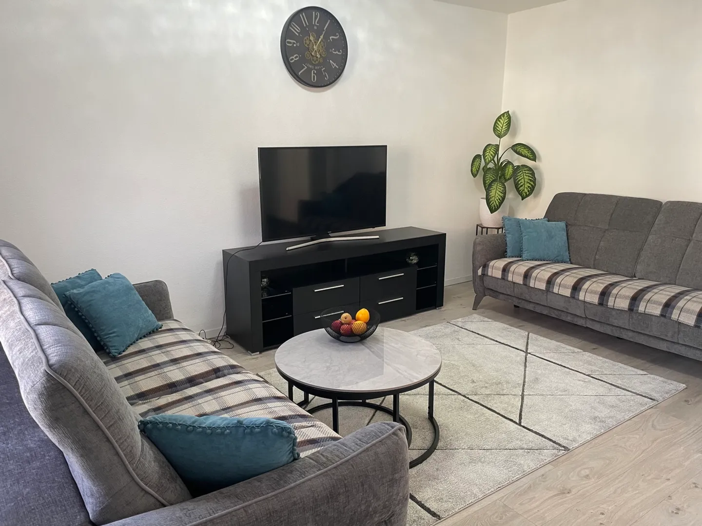 Appartement à louer - Photo 2 sur 8