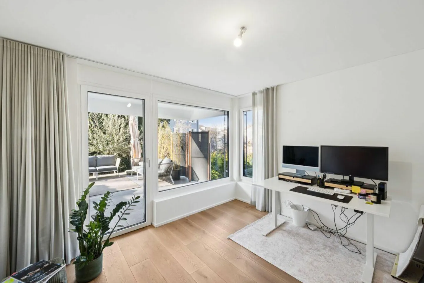 New construction: Exclusive 3.5-room garden apartment with generous garden share and parking space - Photo 11 of 11