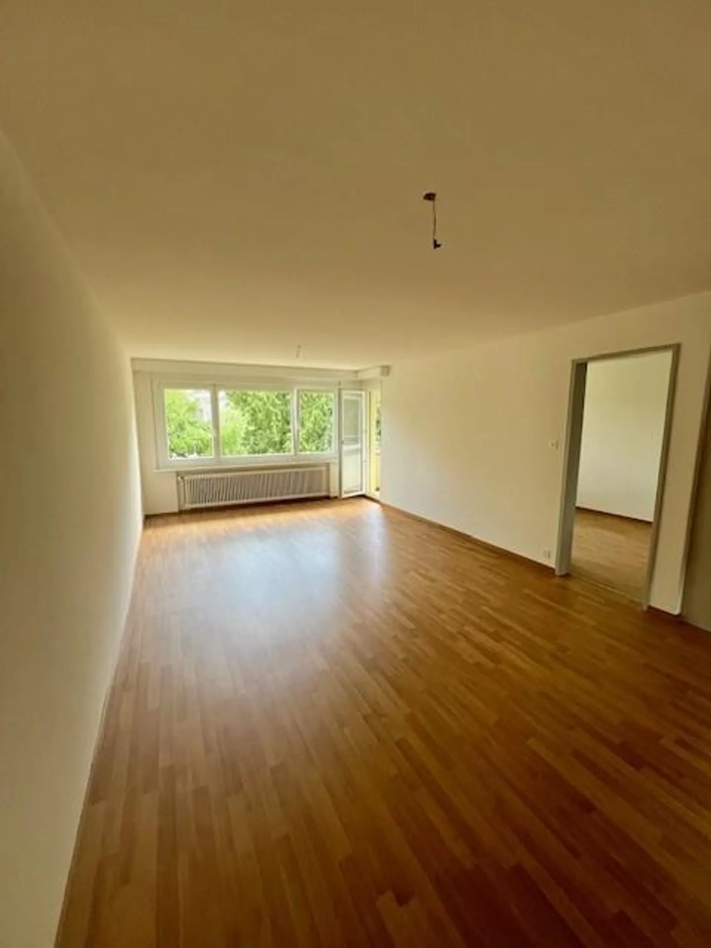 Appartamento accogliente di 4,5 stanze in una posizione tranquilla nel quartiere di Schönbühl - Foto 2 di 9